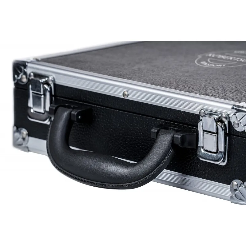 MALETIN ROBERTSON 16 BOLAS